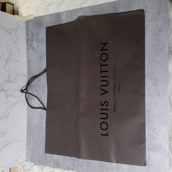 Louis Vuitton Other - LOUIS Vuitton giftbag/ xl shopper